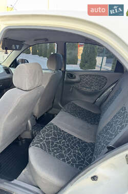 Седан Daewoo Lanos 2003 в 
