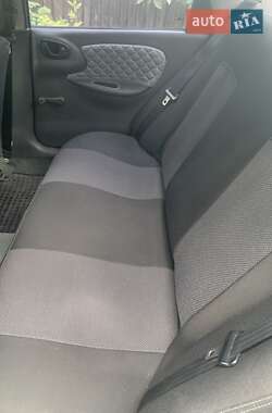 Седан Daewoo Lanos 1998 в 