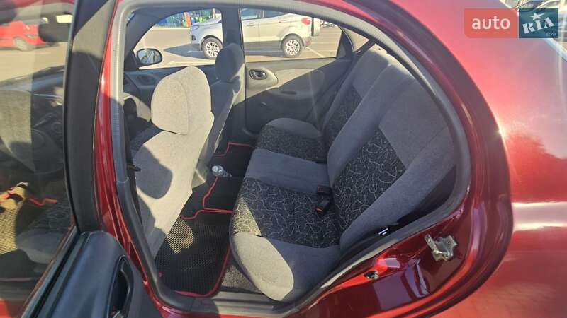 Седан Daewoo Lanos 2006 в Прилуках