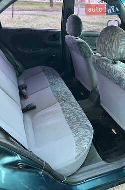 Седан Daewoo Lanos 2002 в 