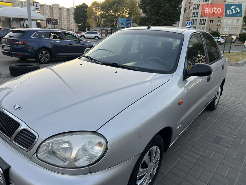 Седан Daewoo Lanos 2003 в Києві