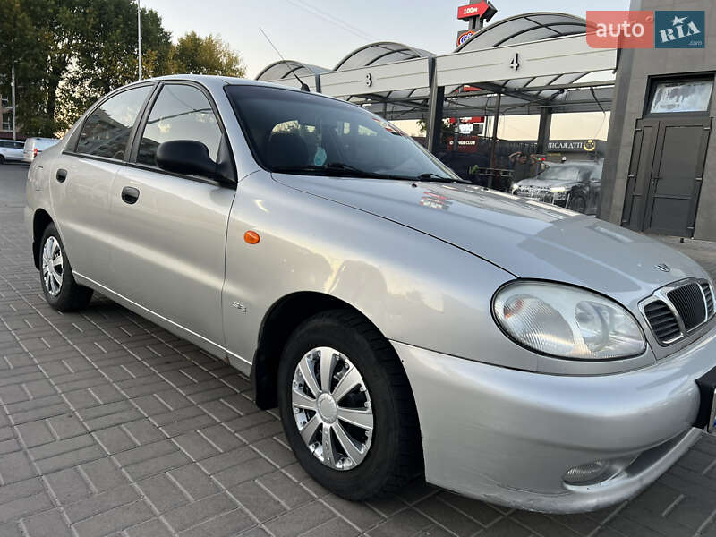 Седан Daewoo Lanos 2003 в Києві