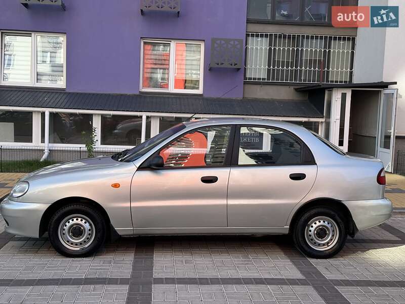 Седан Daewoo Lanos 2008 в Києві