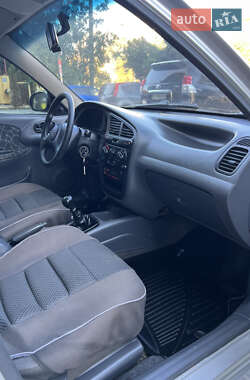 Седан Daewoo Lanos 2003 в 