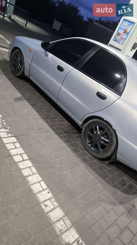 Седан Daewoo Lanos 2005 в Кривом Роге
