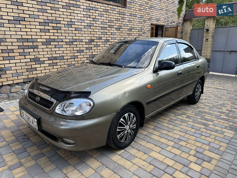 Седан Daewoo Lanos 2005 в Новом Буге