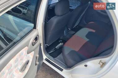 Седан Daewoo Lanos 2001 в 