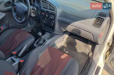 Седан Daewoo Lanos 2001 в 