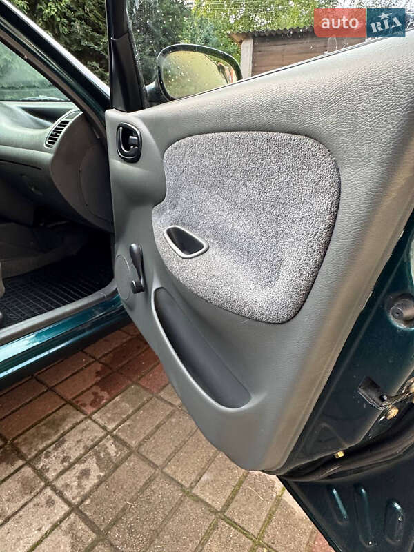 Седан Daewoo Lanos 2006 в Львове