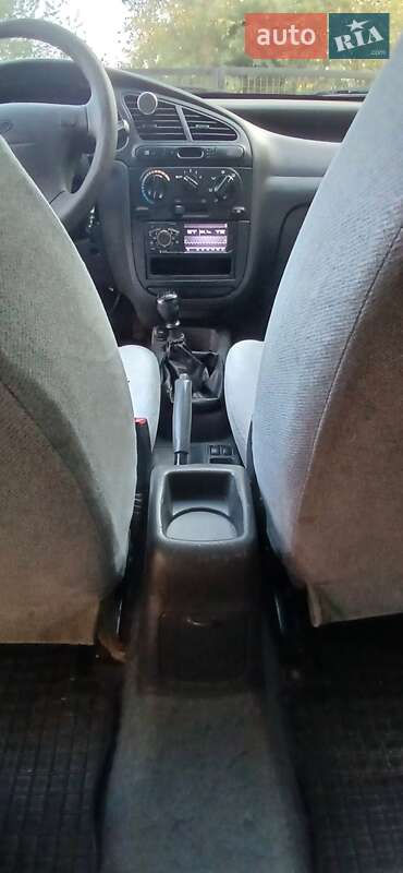 Хетчбек Daewoo Lanos 1999 в Львові