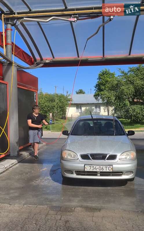 Седан Daewoo Lanos 2005 в Львові
