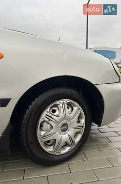 Хетчбек Daewoo Lanos 2004 в 