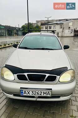 Хетчбек Daewoo Lanos 2004 в Ужгороді