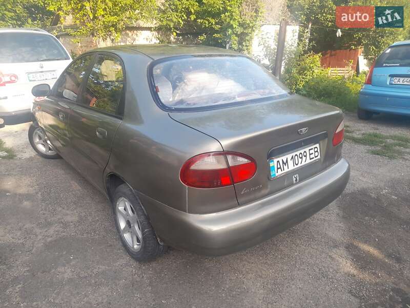 Седан Daewoo Lanos 2006 в Смеле