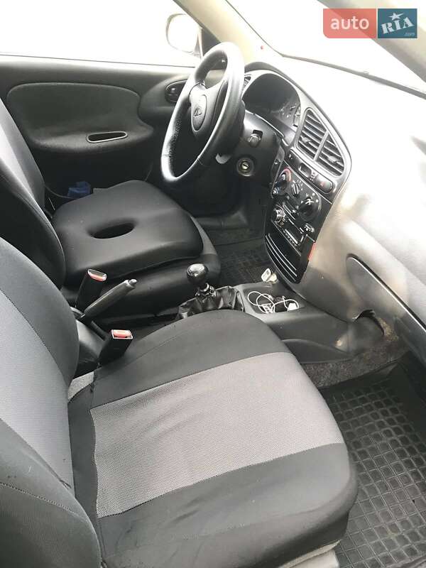 Седан Daewoo Lanos 2005 в Горишних Плавнях