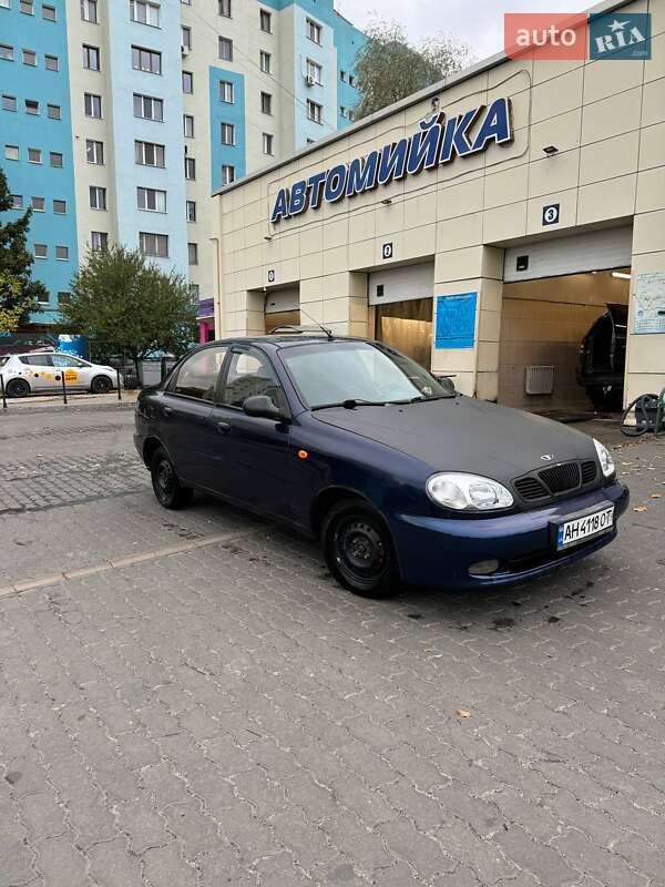 Седан Daewoo Lanos 2006 в Монастирищеві