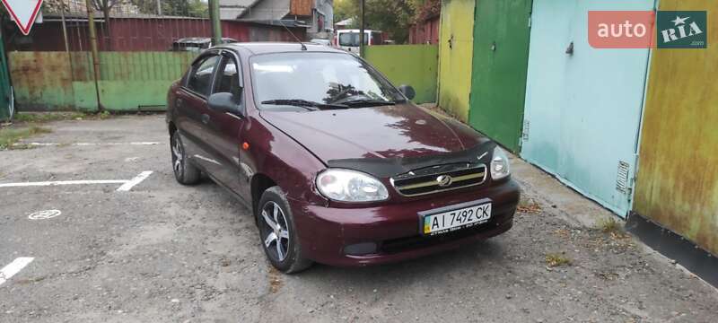 Седан Daewoo Lanos 2010 в Киеве