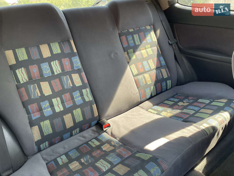 Хетчбек Daewoo Lanos 2003 в Запоріжжі