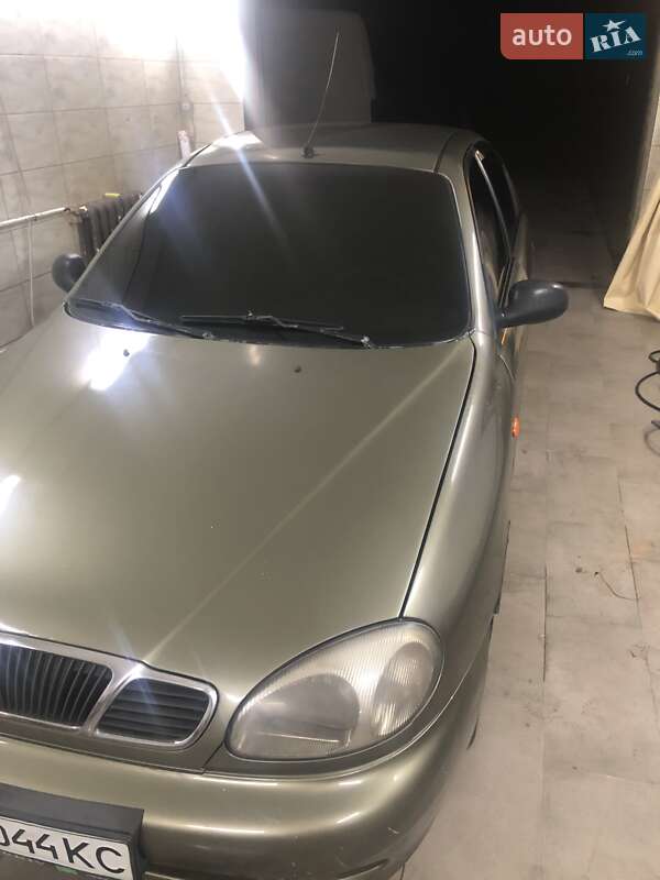 Седан Daewoo Lanos 2004 в Валках