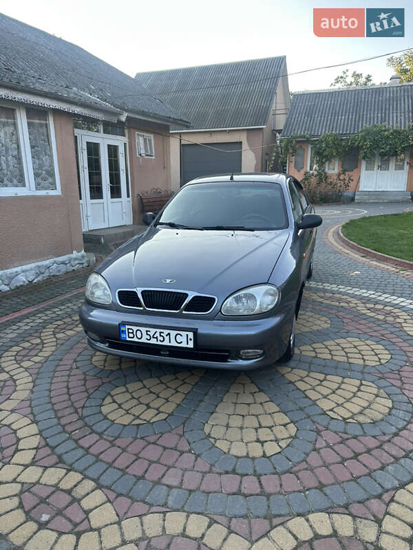 Седан Daewoo Lanos 2008 в Чернівцях