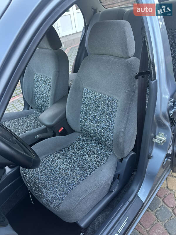 Седан Daewoo Lanos 2008 в Чернівцях