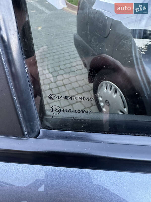 Седан Daewoo Lanos 2008 в Чернівцях