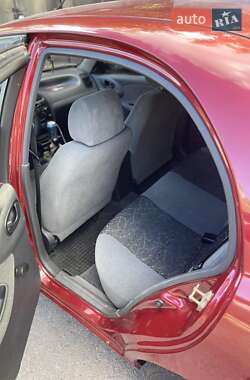 Седан Daewoo Lanos 2004 в 