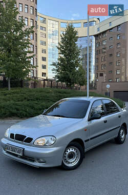 Седан Daewoo Lanos 2002 в Харькове