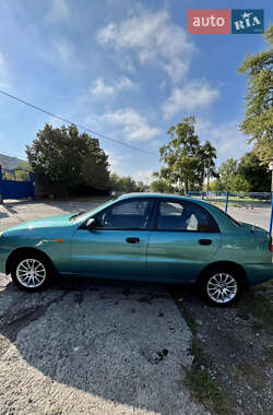 Седан Daewoo Lanos 1998 в 