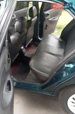 Седан Daewoo Lanos 1998 в 