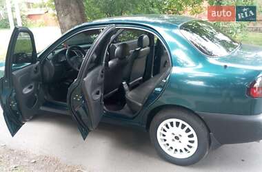 Седан Daewoo Lanos 1998 в 