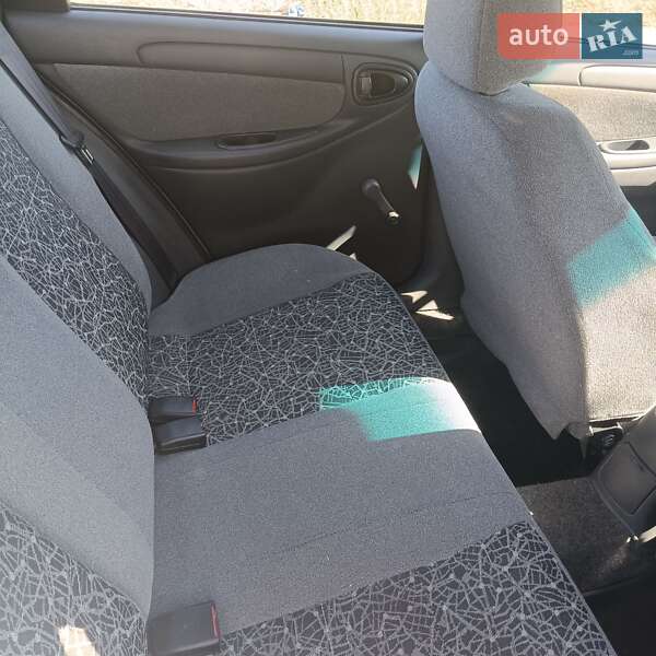 Седан Daewoo Lanos 2011 в Днепре