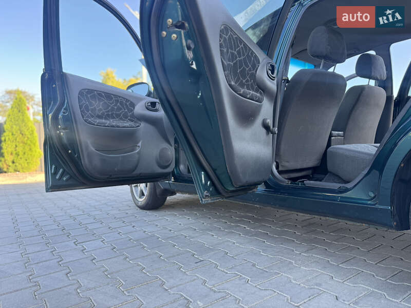 Хэтчбек Daewoo Lanos 2004 в Одессе