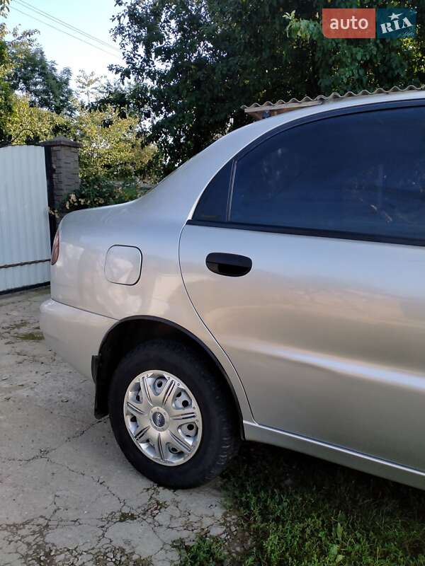Седан Daewoo Lanos 2008 в Івано-Франківську