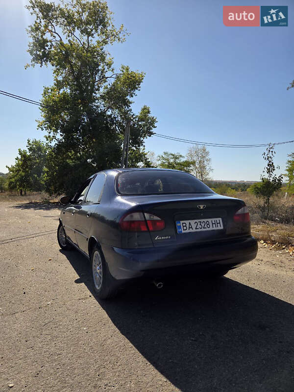 Седан Daewoo Lanos 2005 в Кропивницком