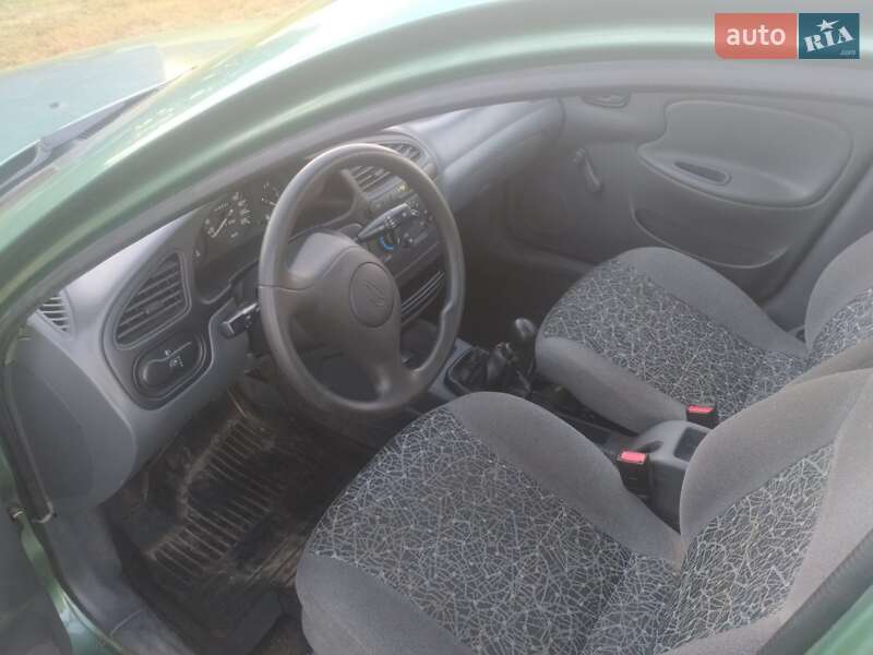 Седан Daewoo Lanos 2009 в Шостке