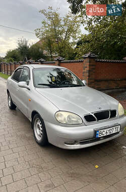 Седан Daewoo Lanos 1998 в Львові