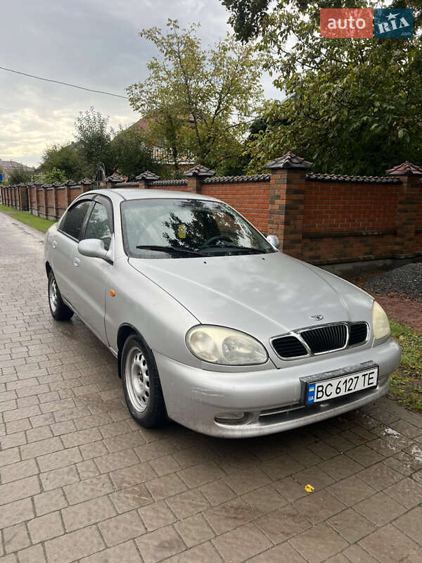 Седан Daewoo Lanos 1998 в 