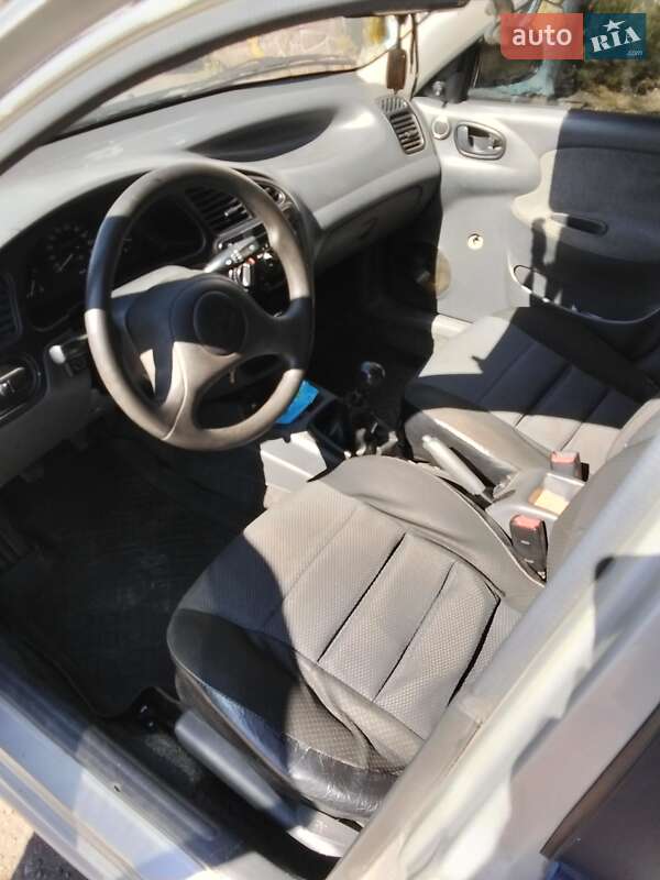 Седан Daewoo Lanos 2006 в Нікополі