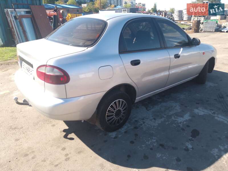 Седан Daewoo Lanos 2008 в Ровно