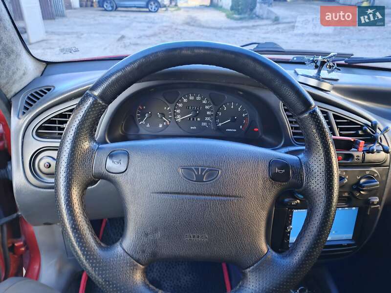 Седан Daewoo Lanos 2006 в Славуте