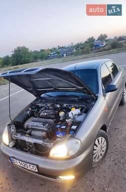 Седан Daewoo Lanos 2004 в 