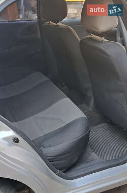 Седан Daewoo Lanos 2004 в 