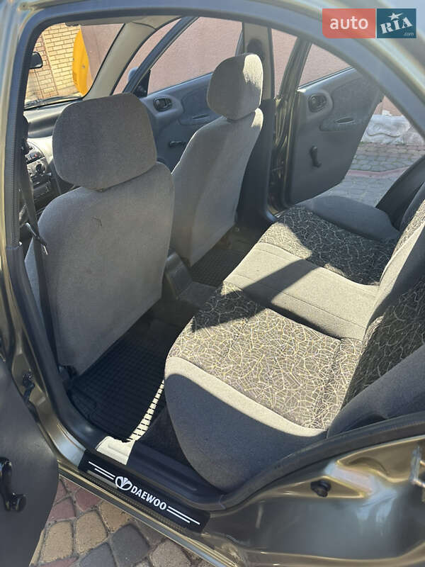 Седан Daewoo Lanos 2006 в Черновцах
