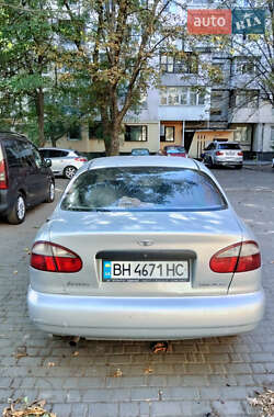 Хетчбек Daewoo Lanos 2001 в Одесі