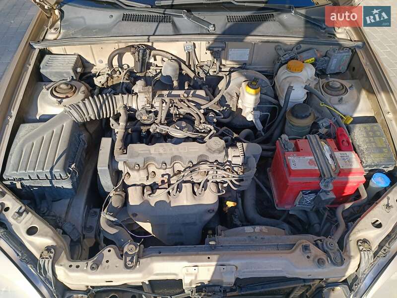 Седан Daewoo Lanos 2008 в Тернополе