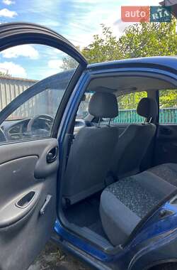 Седан Daewoo Lanos 2011 в 