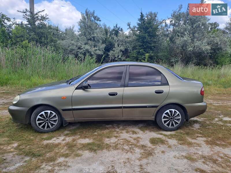 Седан Daewoo Lanos 2004 в Днепре