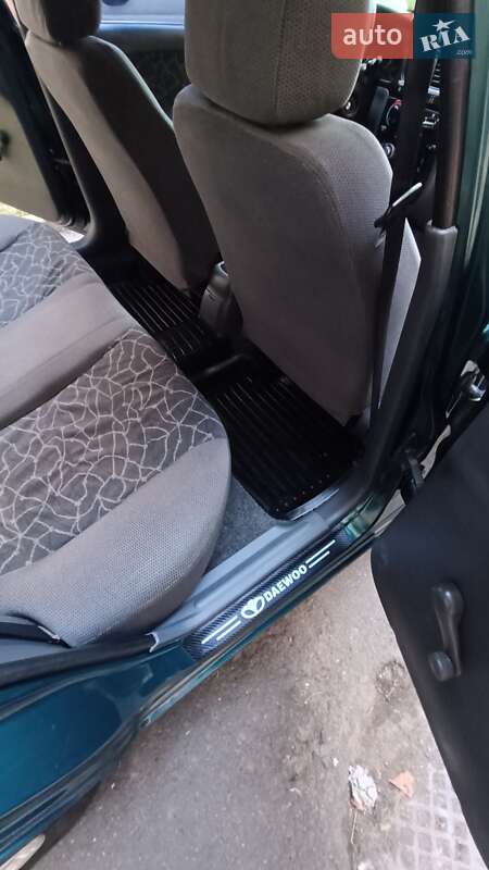 Седан Daewoo Lanos 2003 в Ужгороде