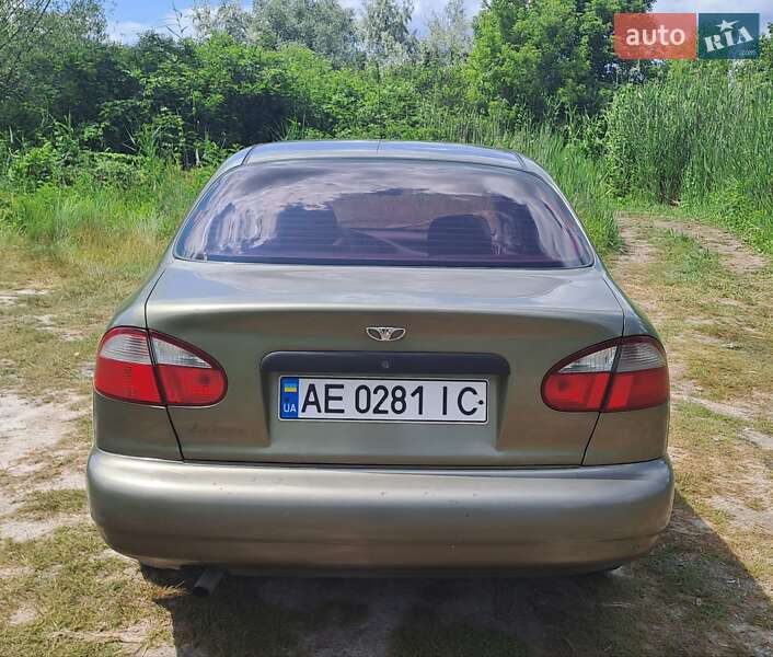 Седан Daewoo Lanos 2004 в Днепре